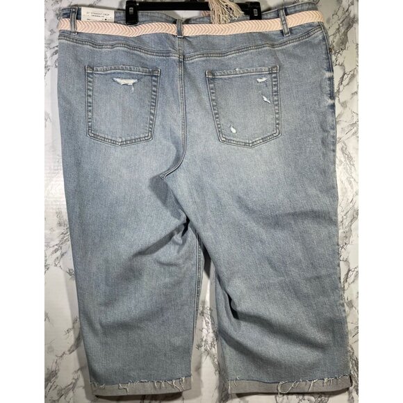 M Jeans by Maurices Womens Mid Rise 21" Straight Crop Jeans Size 24W OriginalFit - Picture 2 of 5